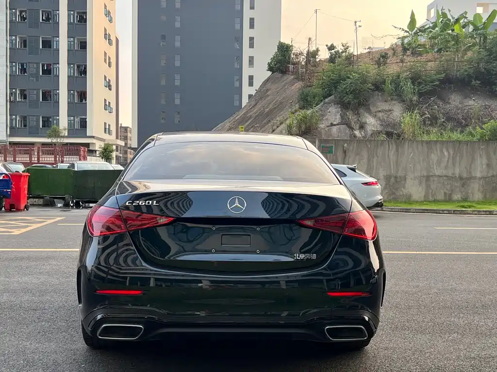 Mercedes-Benz C-Class — миниатюра 12