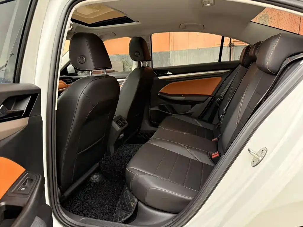 Volkswagen Bora — миниатюра 11