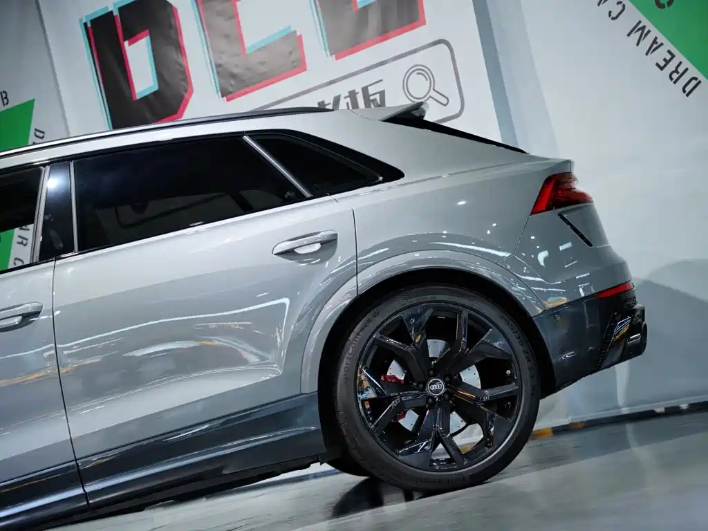 Audi RS Q8 — миниатюра 13