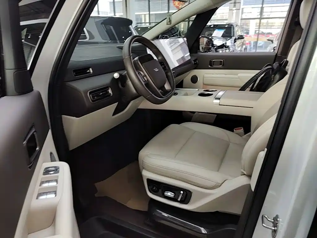 Li Auto Li MEGA — миниатюра 15