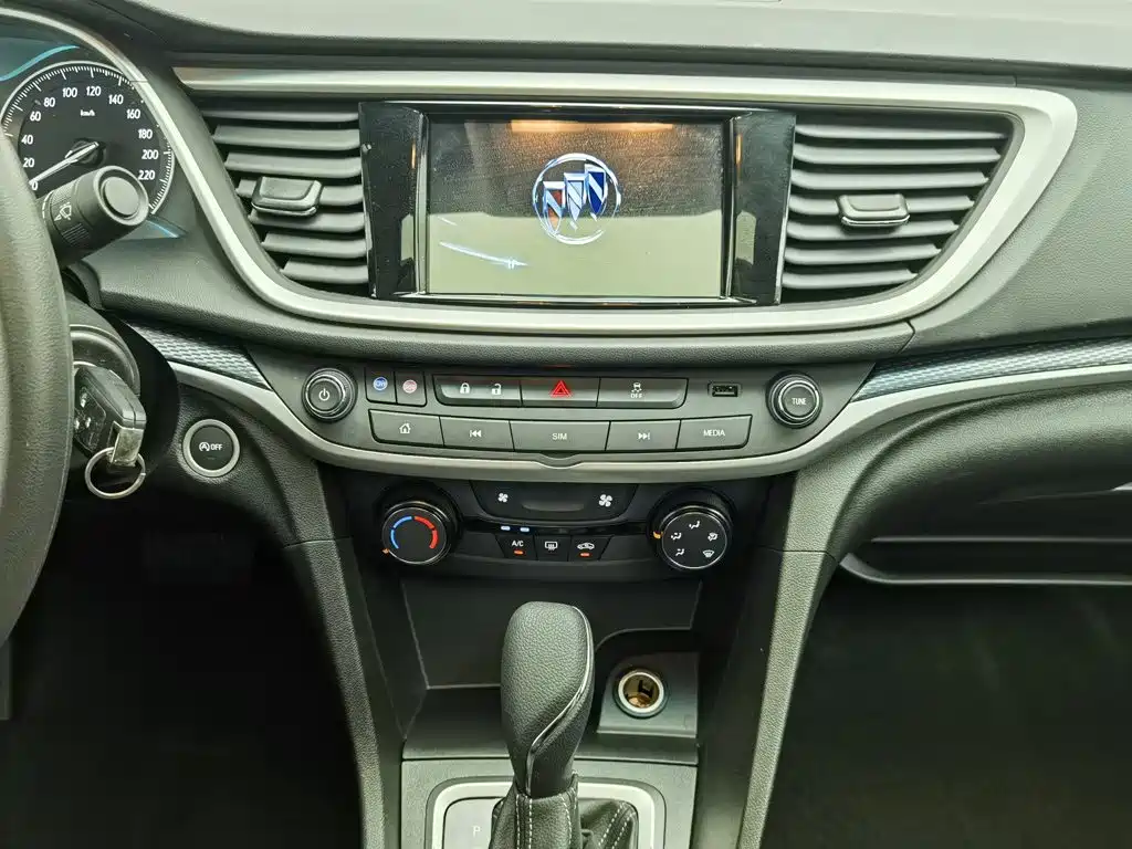 Buick Excelle — миниатюра 12