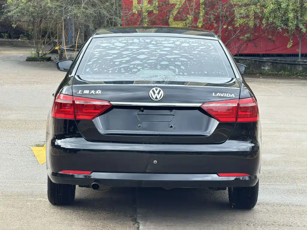 Volkswagen Lavida — миниатюра 8