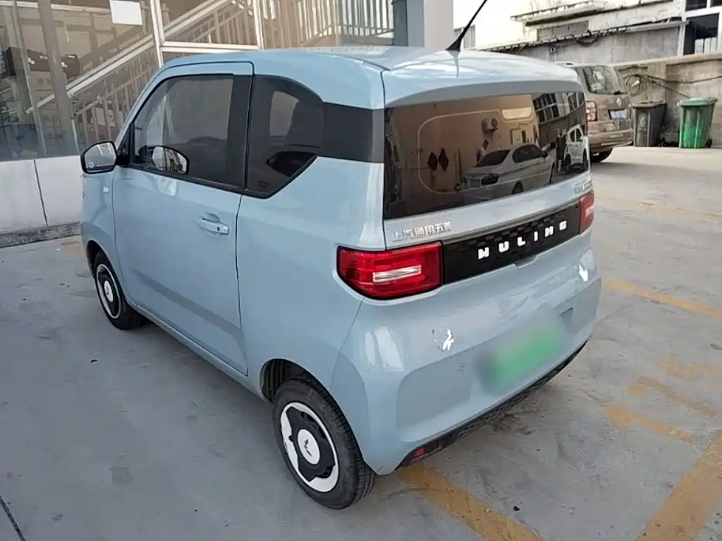 Wuling MINIEV — миниатюра 5