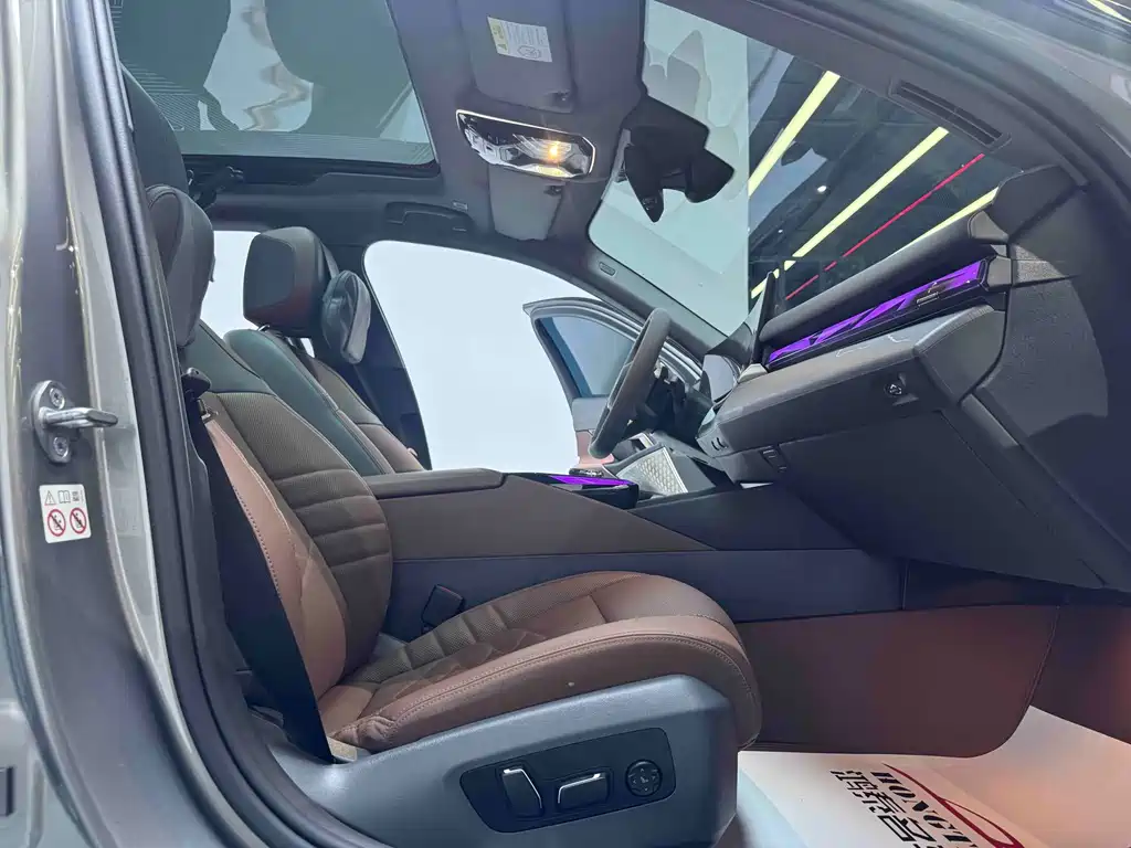 BMW 5 Series — миниатюра 11