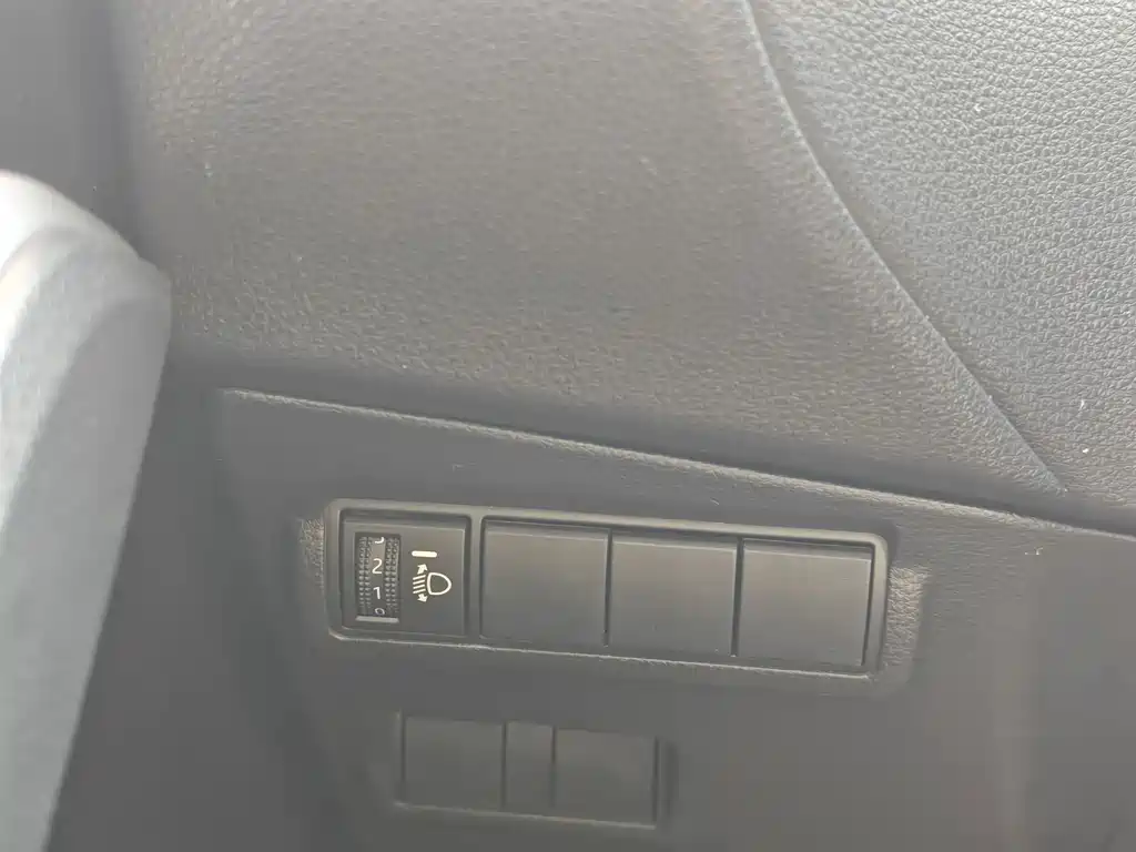 Toyota Frontlander — миниатюра 22