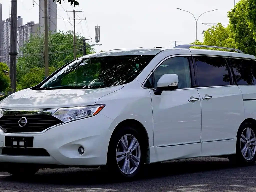 Nissan Quest 2016