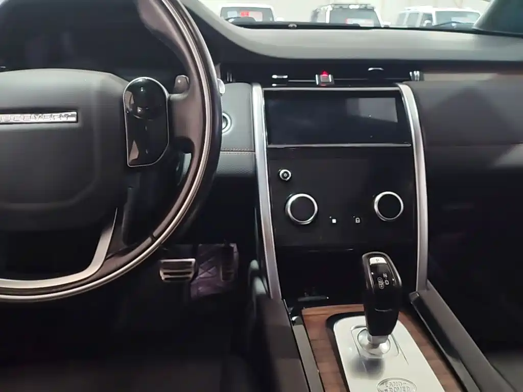 Land Rover Discovery Sport — миниатюра 10