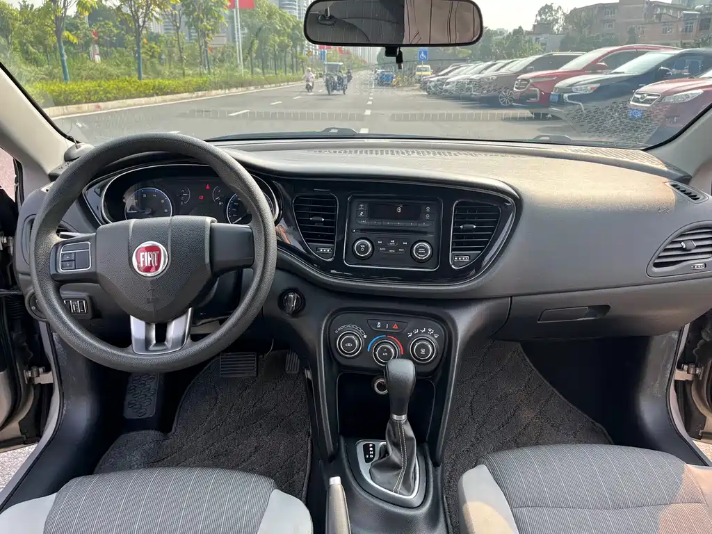 Fiat Viaggio — миниатюра 7