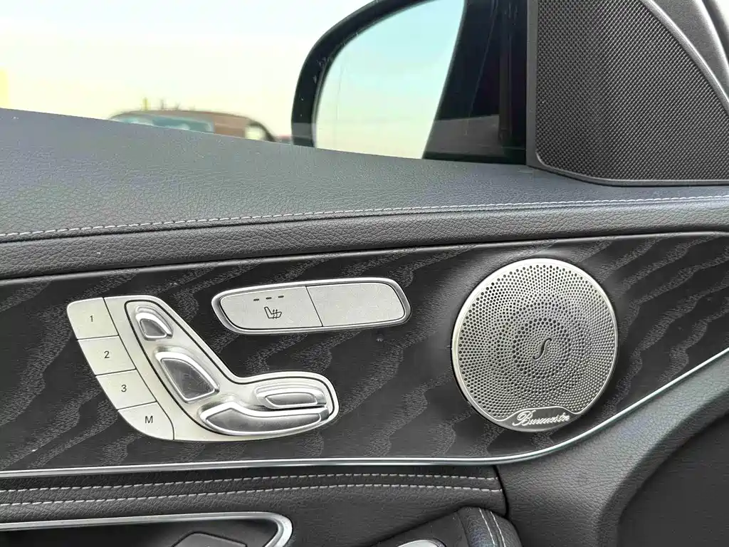 Mercedes-Benz C-Class — миниатюра 9
