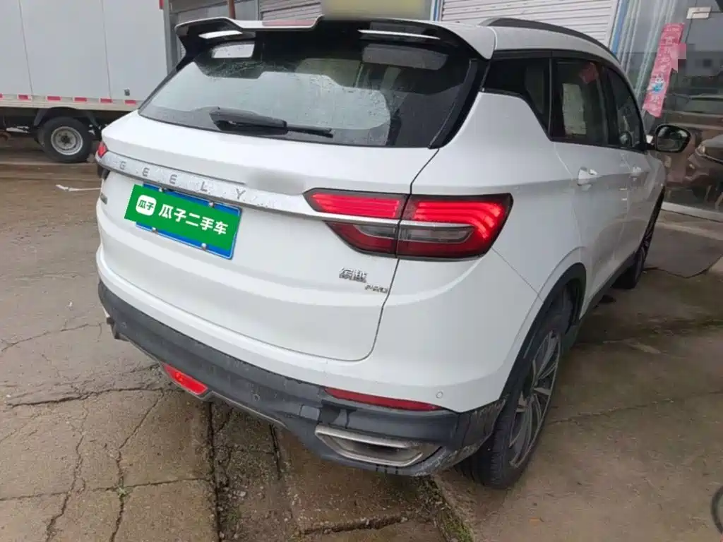 Geely Binyue — миниатюра 7