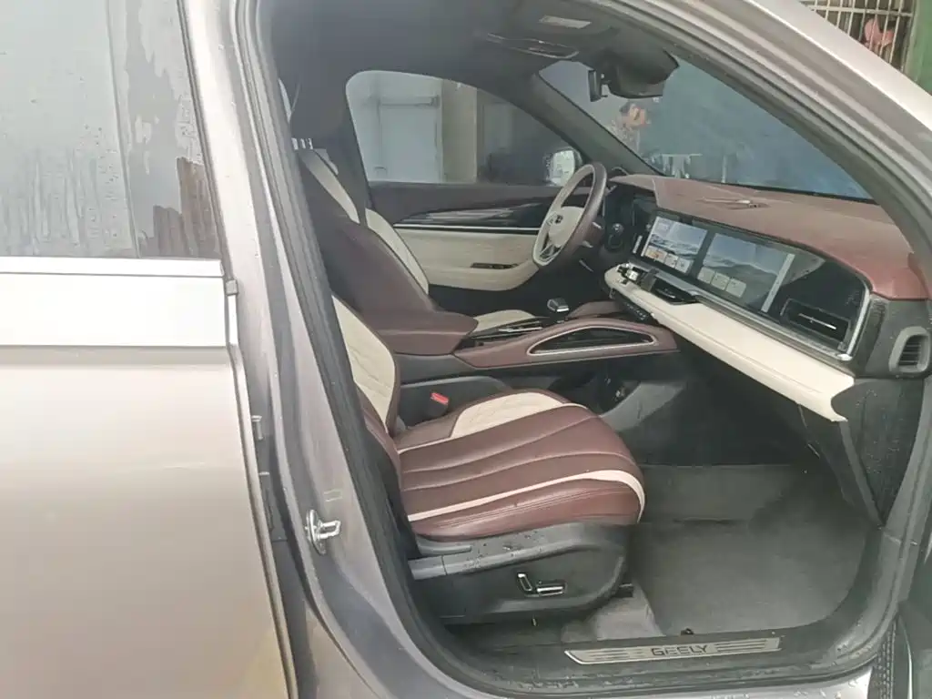 Geely Xingyue L — миниатюра 25