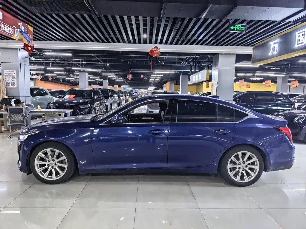Cadillac CT5 2020 28T Fashion