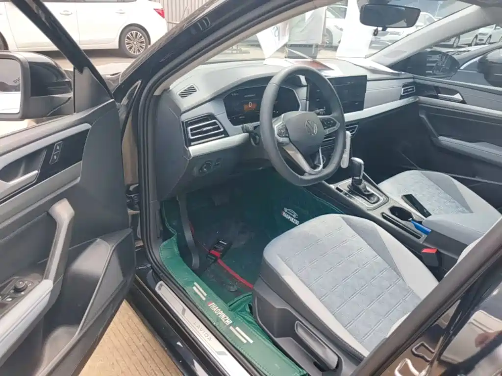 Volkswagen Lavida — миниатюра 16