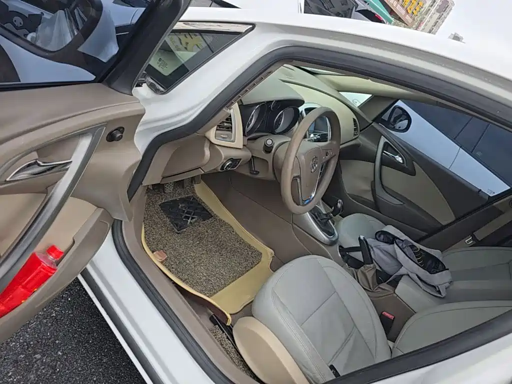 Buick Excelle — миниатюра 16