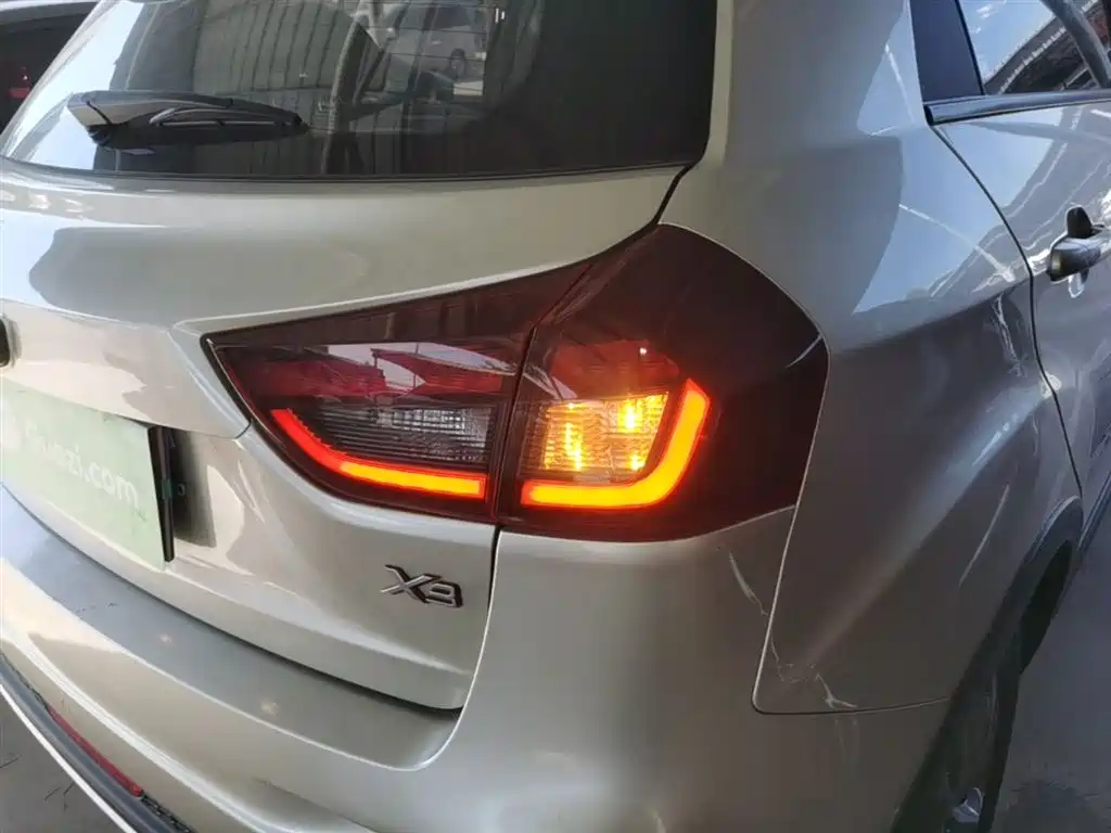 Geely Vision X3