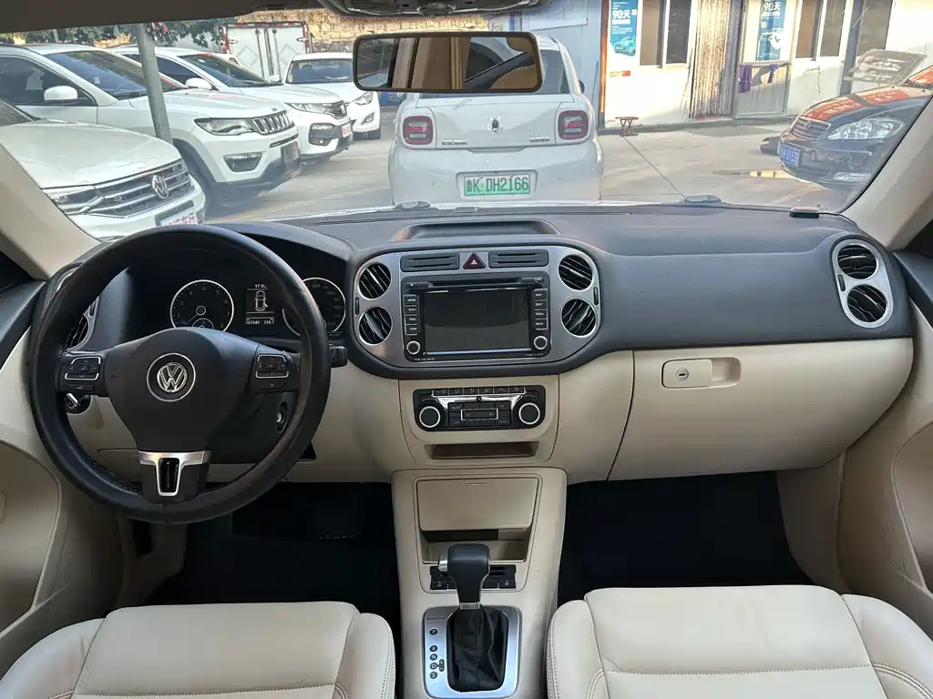 Volkswagen Tiguan — миниатюра 4