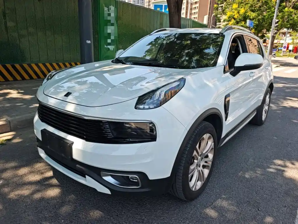 Lynk & Co 01 — миниатюра 2