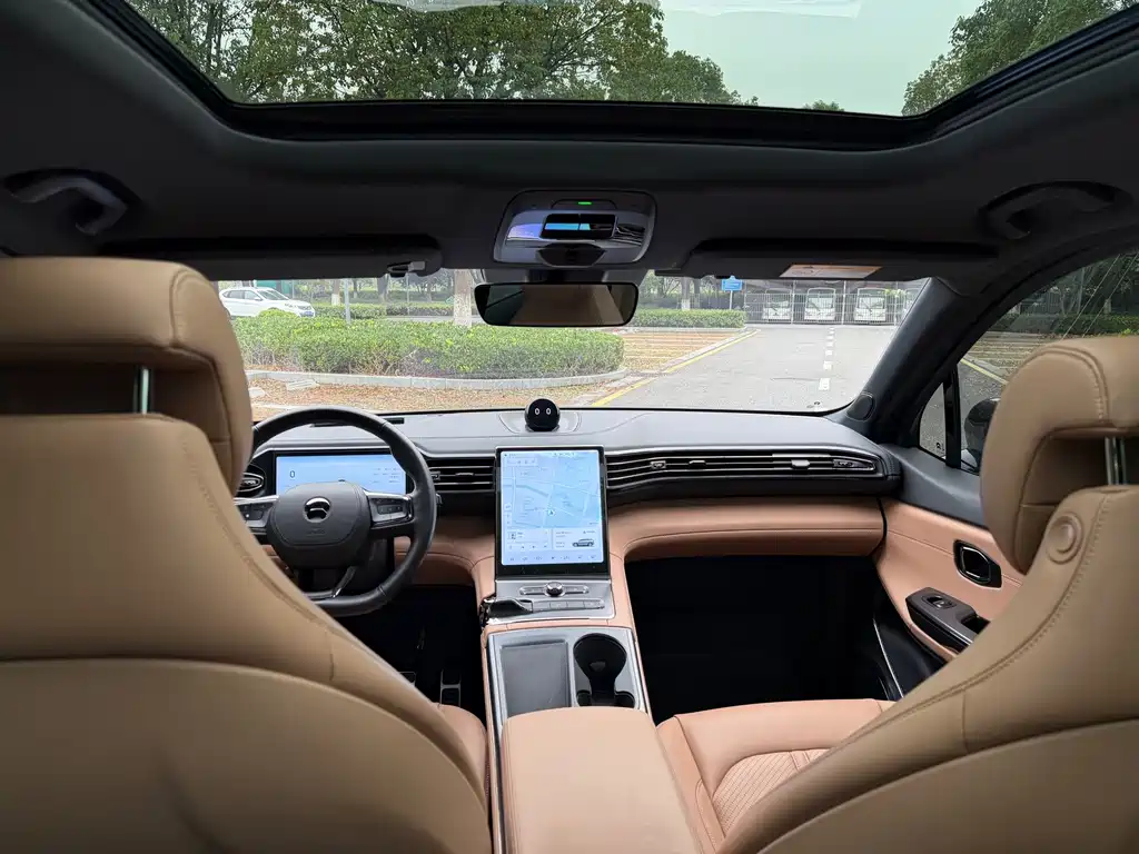 NIO ES6 — миниатюра 12