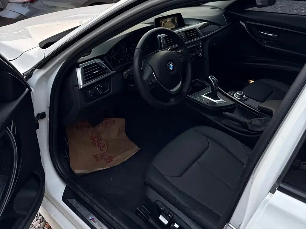 BMW 3 Series — миниатюра 7