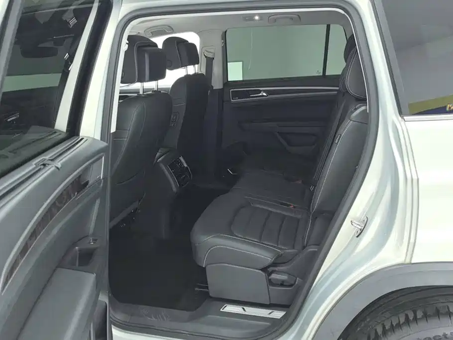 Volkswagen Teramont — миниатюра 11