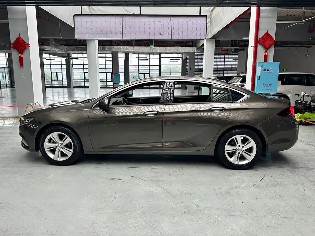 Buick Regal — миниатюра 7
