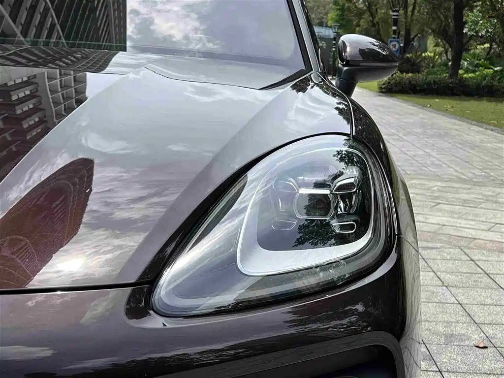 PORSCHE CAYENNE NEW ENERGY