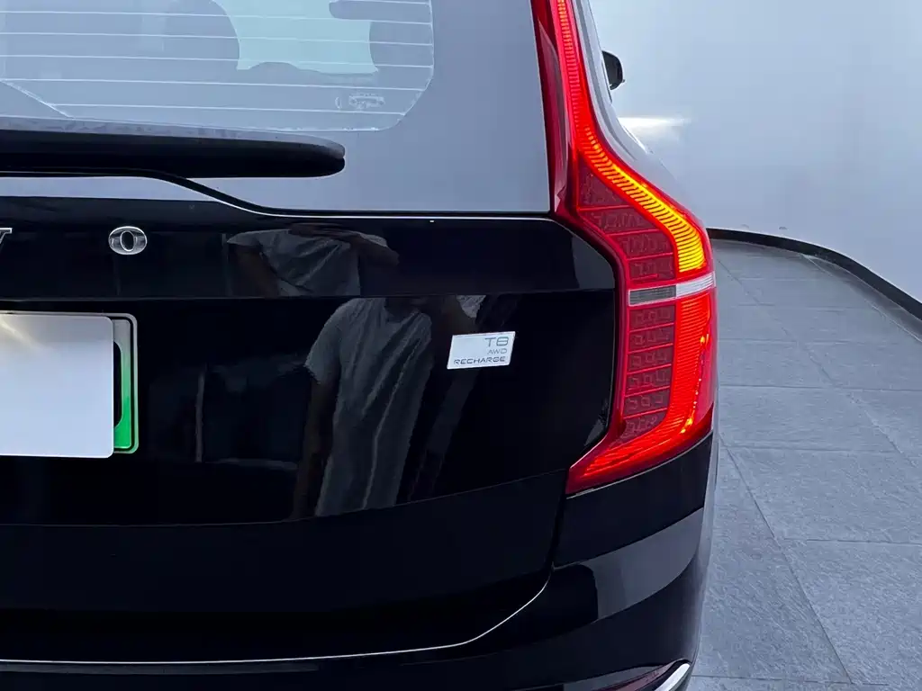 Volvo XC90 PHEV — миниатюра 15