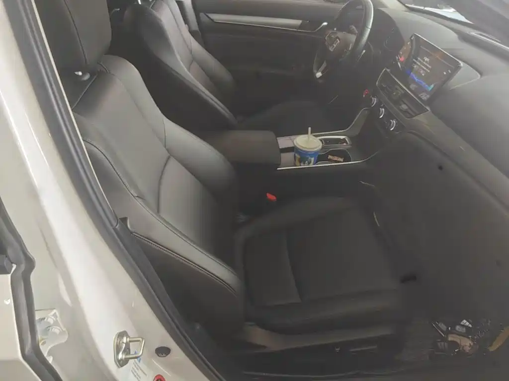 Honda Accord — миниатюра 25