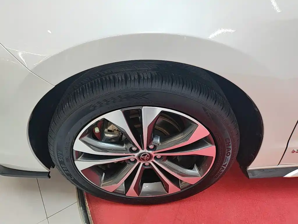 Toyota Granvia — миниатюра 23