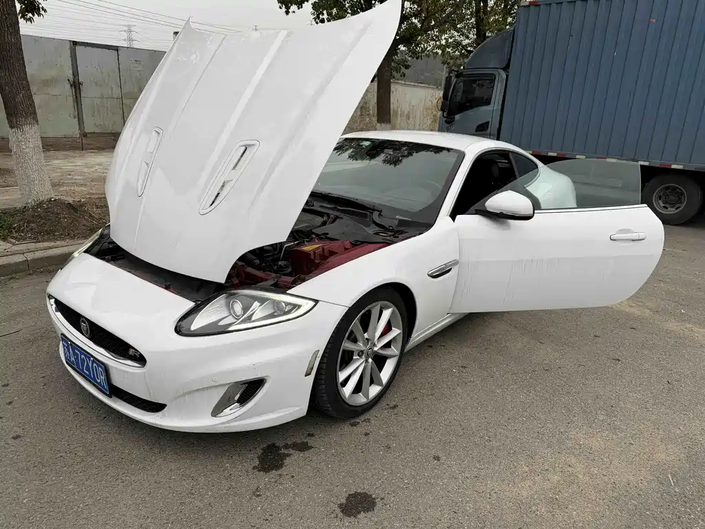 Jaguar XK — миниатюра 4