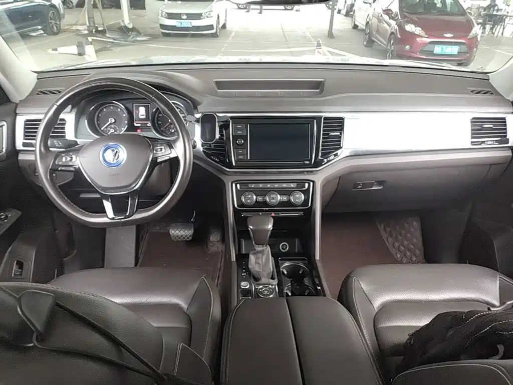Volkswagen Teramont — миниатюра 10