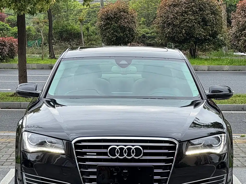 Audi A8 2012