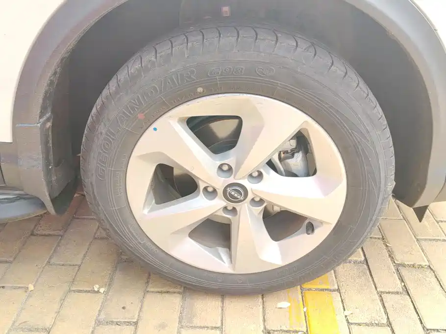 Nissan Qashqai — миниатюра 6