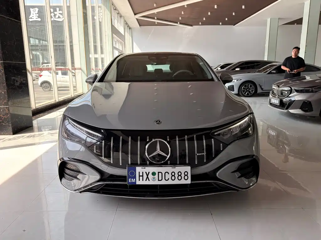 Mercedes-Benz EQE 2024