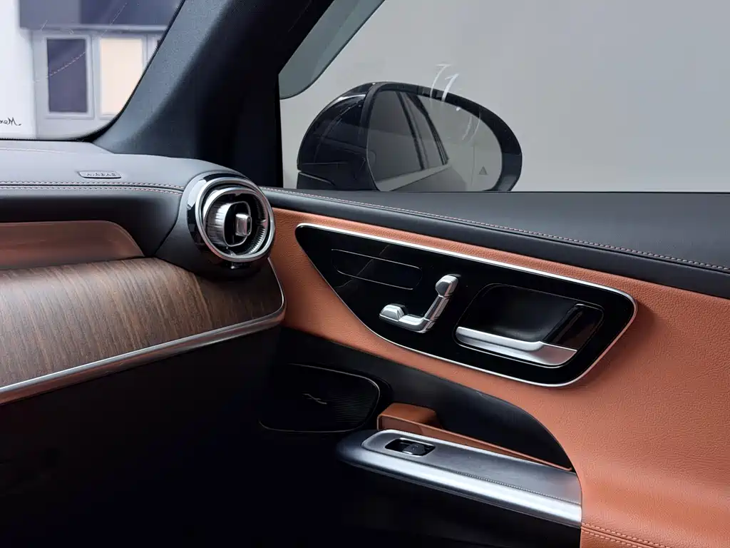 Mercedes-Benz GLC — миниатюра 26