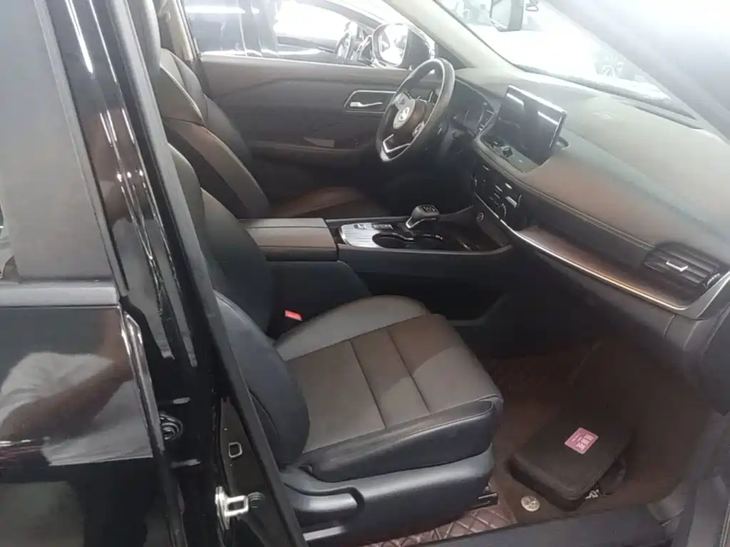 Nissan X-Trail — миниатюра 25