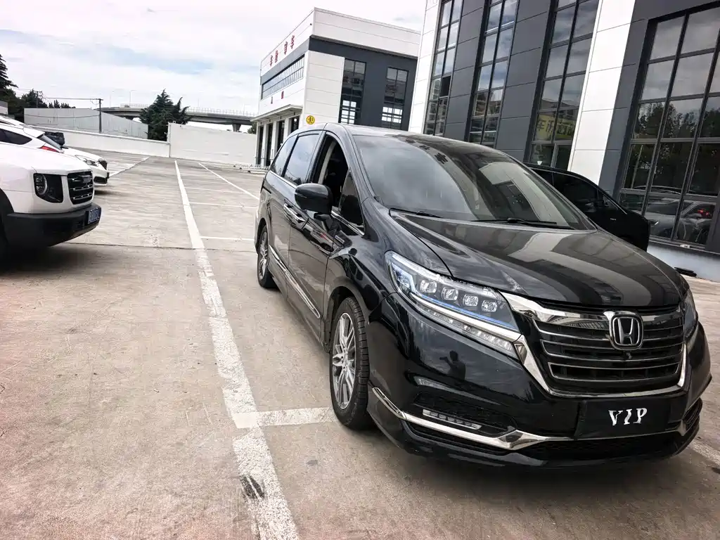 Honda Elysion — миниатюра 5