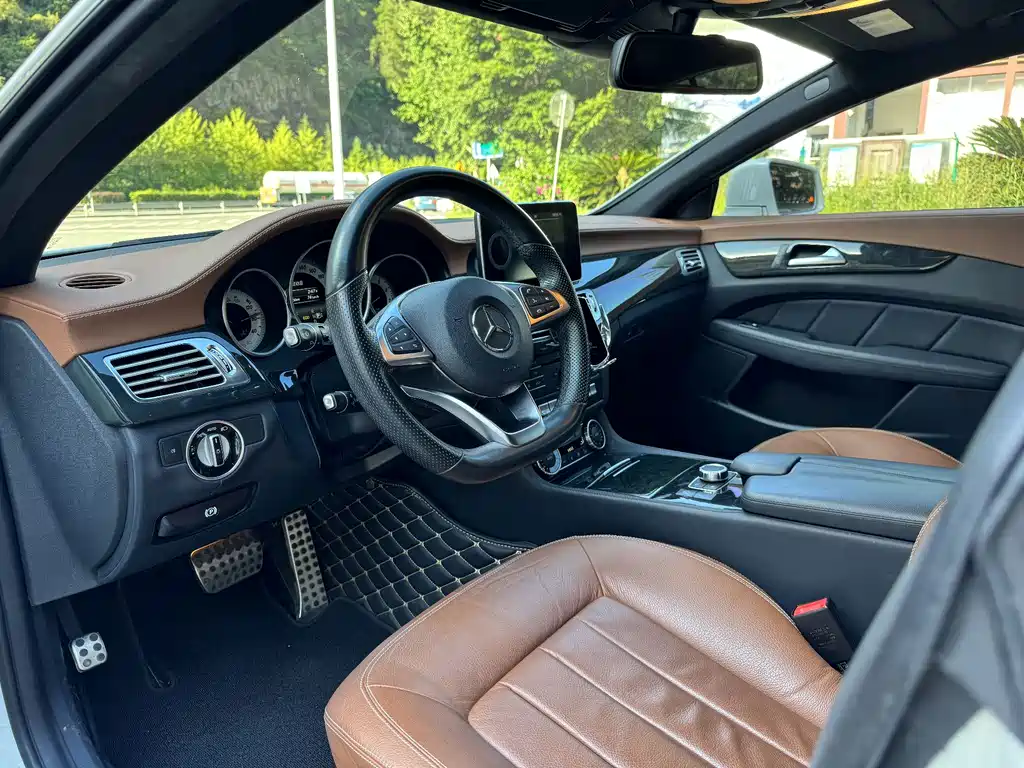 Mercedes-Benz CLS — миниатюра 9