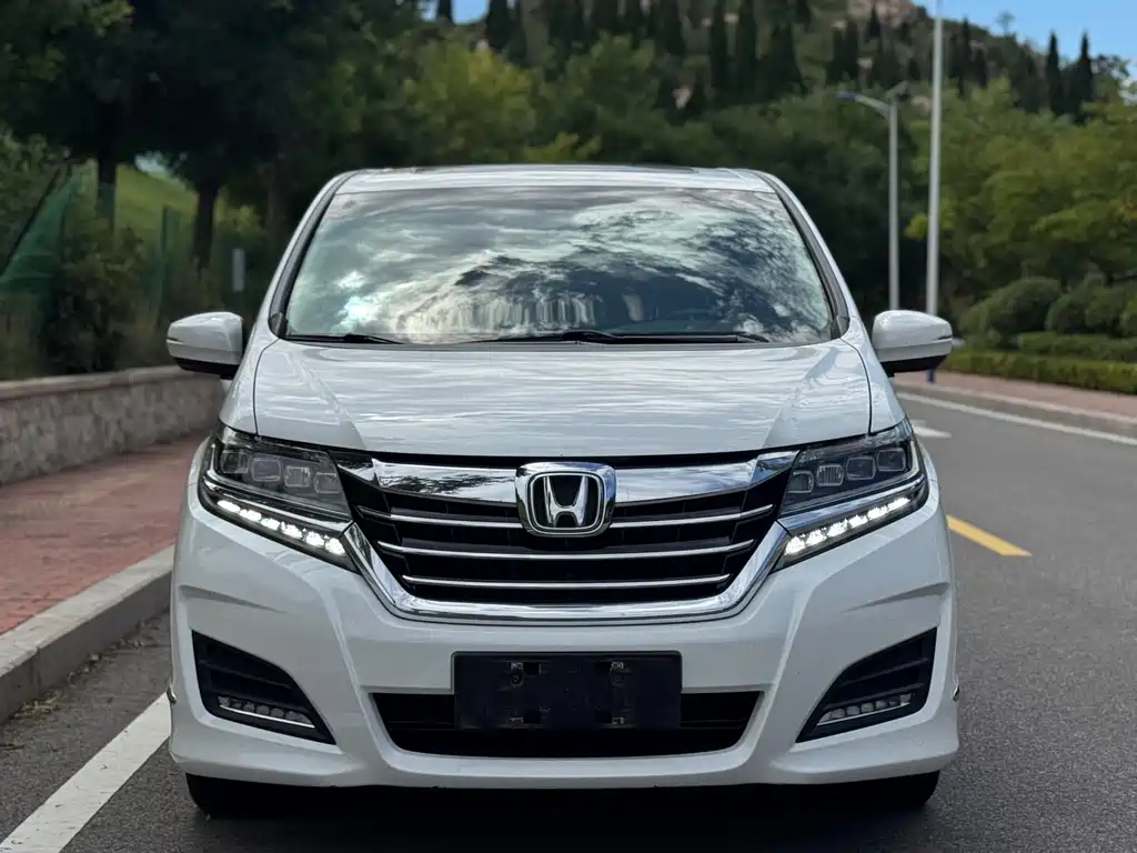Honda Elysion — миниатюра 2
