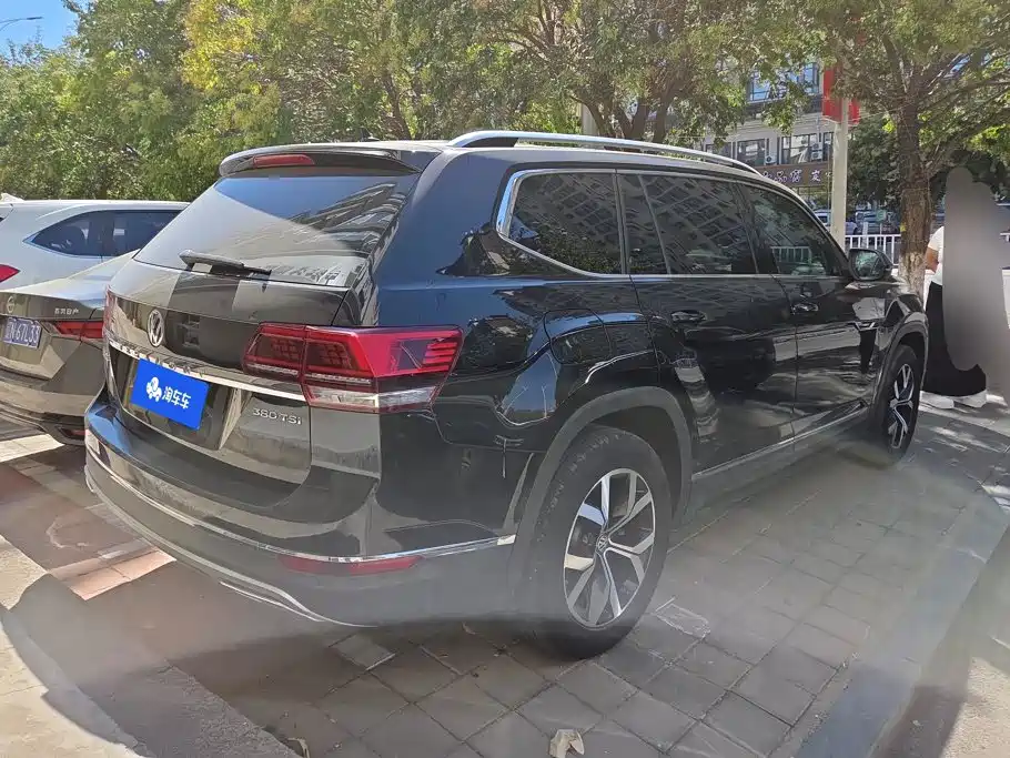 Volkswagen Teramont — миниатюра 3