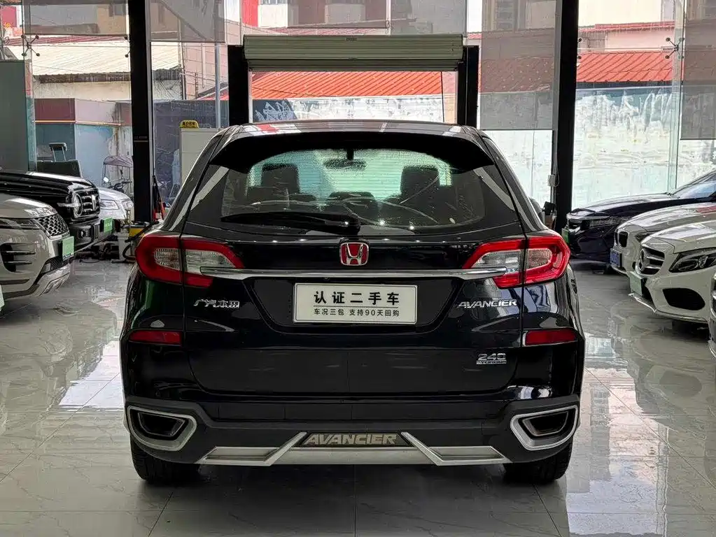 Honda Avancier — миниатюра 5