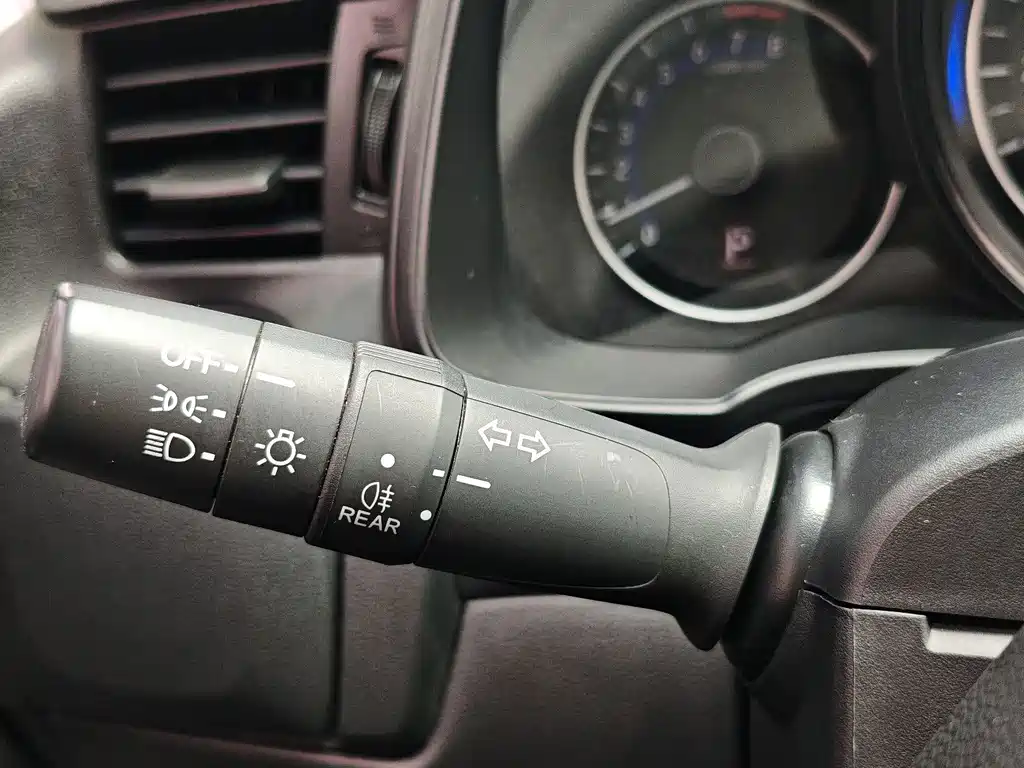 Honda Fit — миниатюра 11