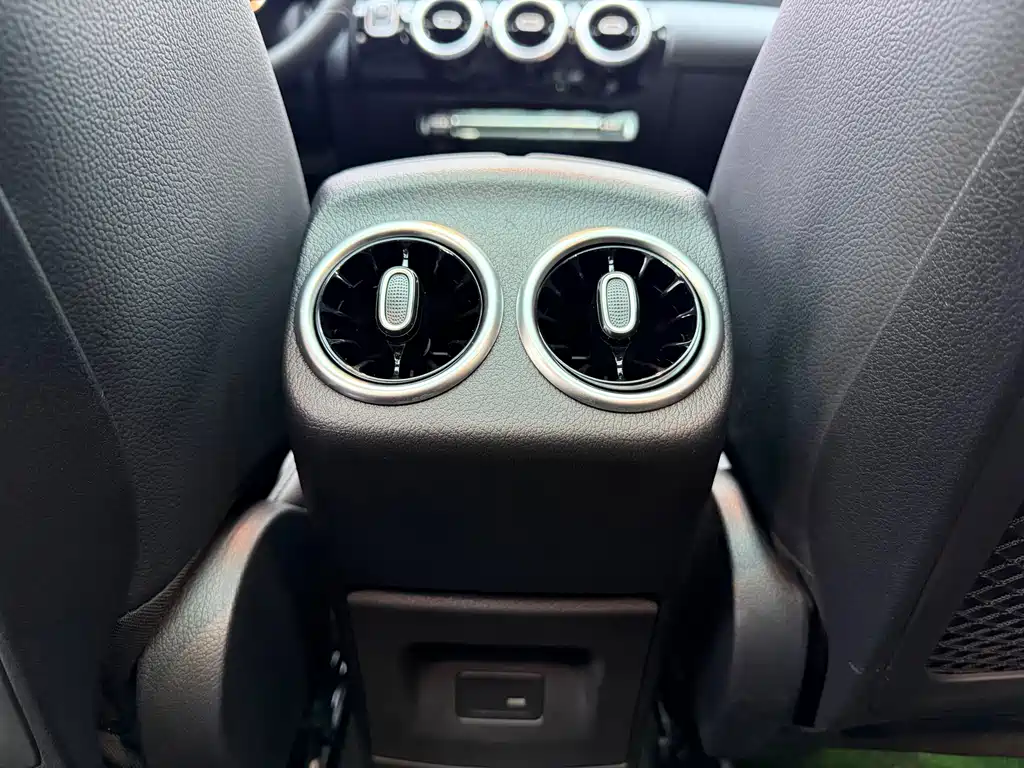 Mercedes-Benz A-Class — миниатюра 16