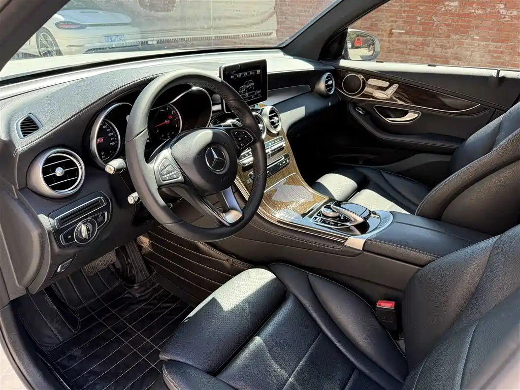 Mercedes-Benz GLC — миниатюра 9