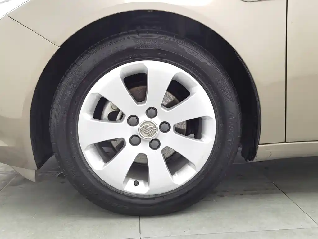 Buick Regal — миниатюра 17