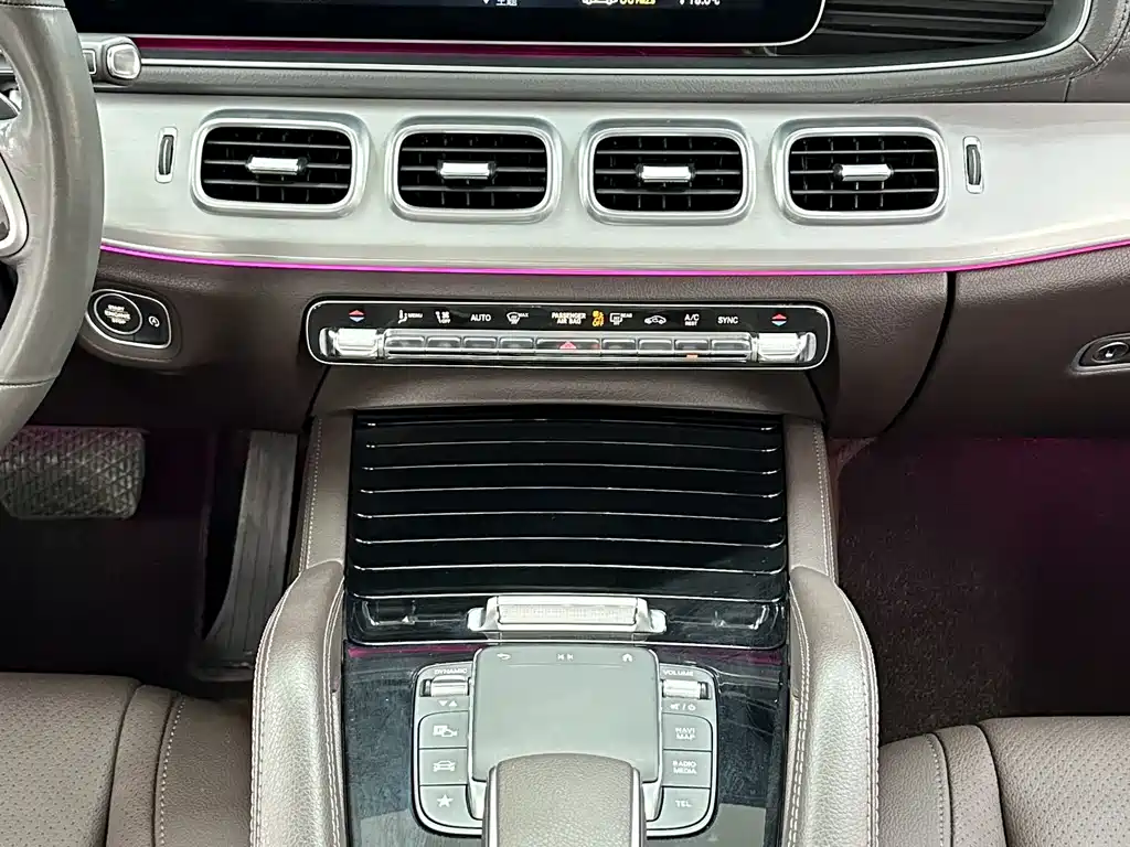 Mercedes-Benz GLE (Import) — миниатюра 15