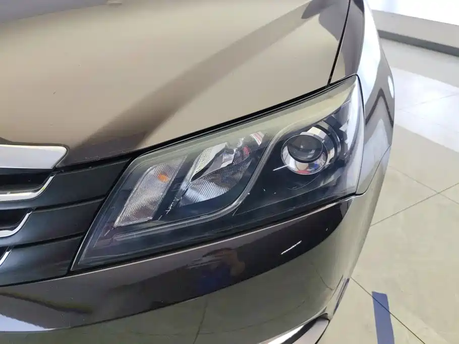 Geely Emgrand — миниатюра 5