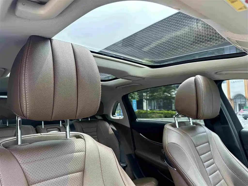 Mercedes-Benz E-Class — миниатюра 20