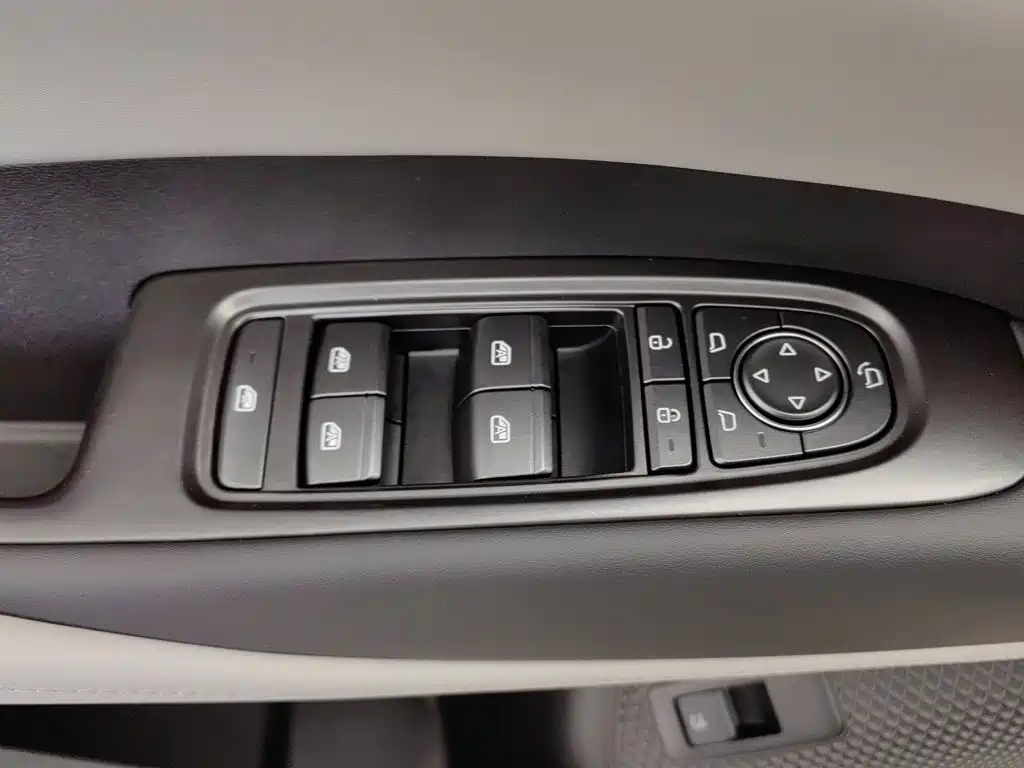 BYD Seal 06 DM-i Touring — миниатюра 9