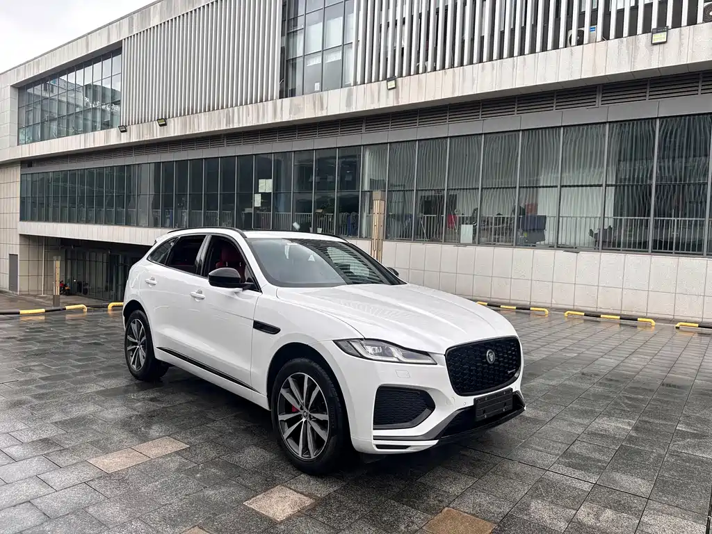 Jaguar F-PACE — миниатюра 8